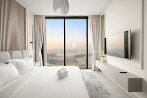 Room - FIRST CLASS | 4BR | Sobha Skyline Luxury (Sobha Hartland)