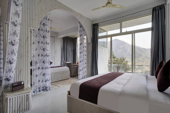 Family Room | Free WiFi, bed sheets