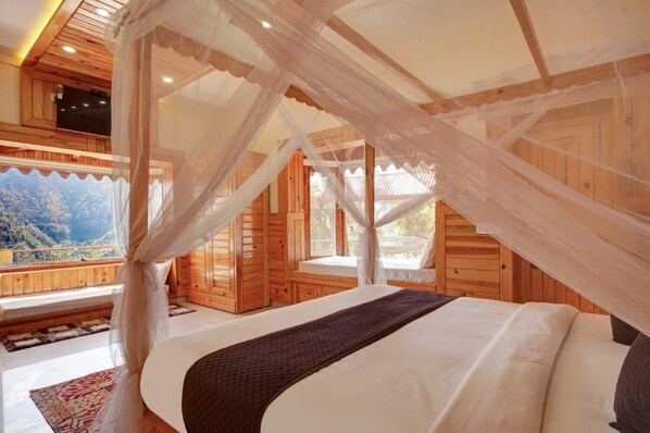 Luxury Triple Room