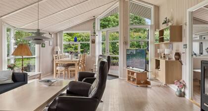 "Rikhard" - 175m to the fjord by Interhome