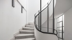 Apartamento, vistas al patio | Interior