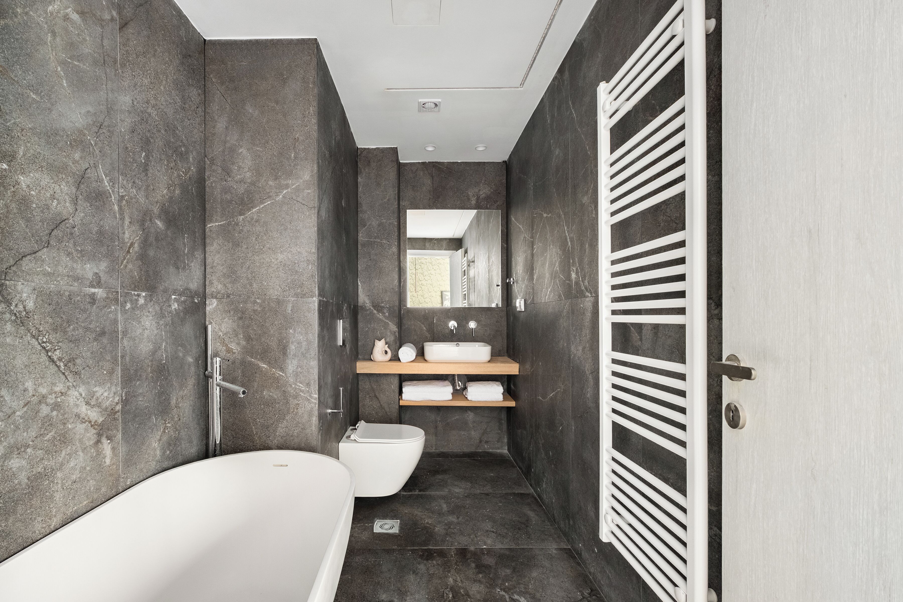 Studio, Courtyard View | Bathroom