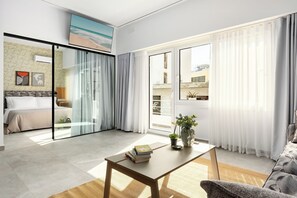 Apartment, City View | Living area