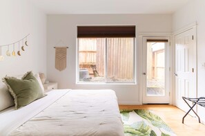 3 bedrooms, iron/ironing board, travel crib, WiFi - Perfect Ladd's Addition Loft - Breweries & Bars (Portland)