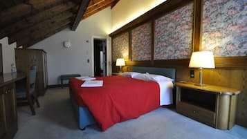 Basic Double or Twin Room, Balcony | Desk, free WiFi