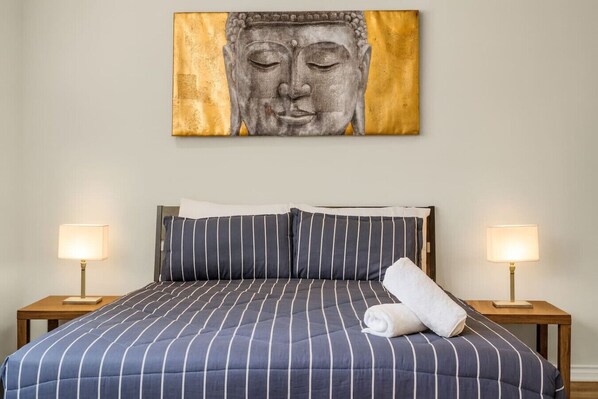 3 sovrum, skrivbord, strykjärn/strykbräda och wi-fi