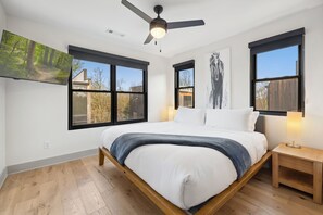 2 habitaciones, tabla de planchar con plancha, wifi y ropa de cama