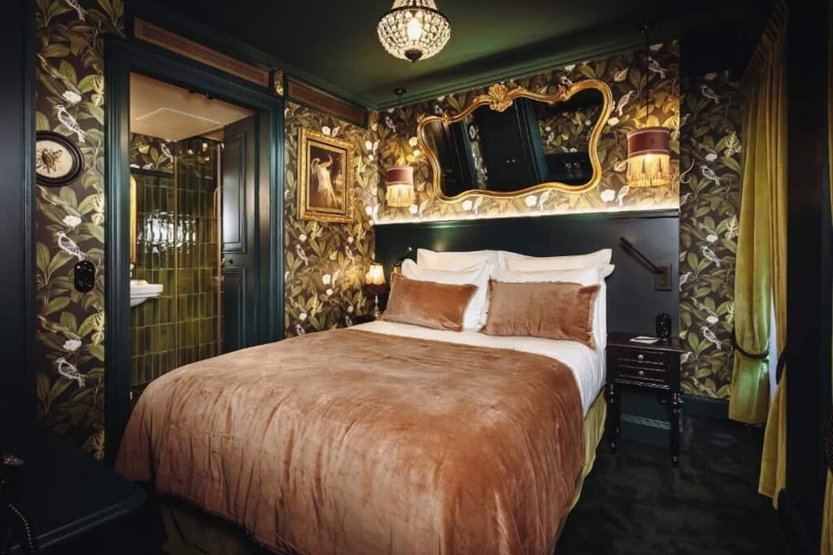 Signature-Doppelzimmer | Zimmersafe, Verdunkelungsvorhänge, schallisolierte Zimmer