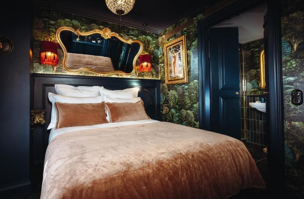 Kamar Double Royal | Brankas, tirai kedap cahaya, kedap suara, dan setrika/meja setrika