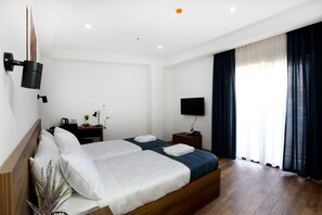 Iron/ironing board, free WiFi - OZ Hotel (Tbilisi)
