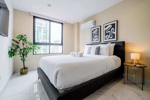 1 bedroom, desk, iron/ironing board, WiFi