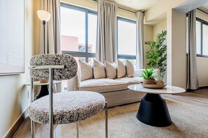 Télévision, espaces bureaux