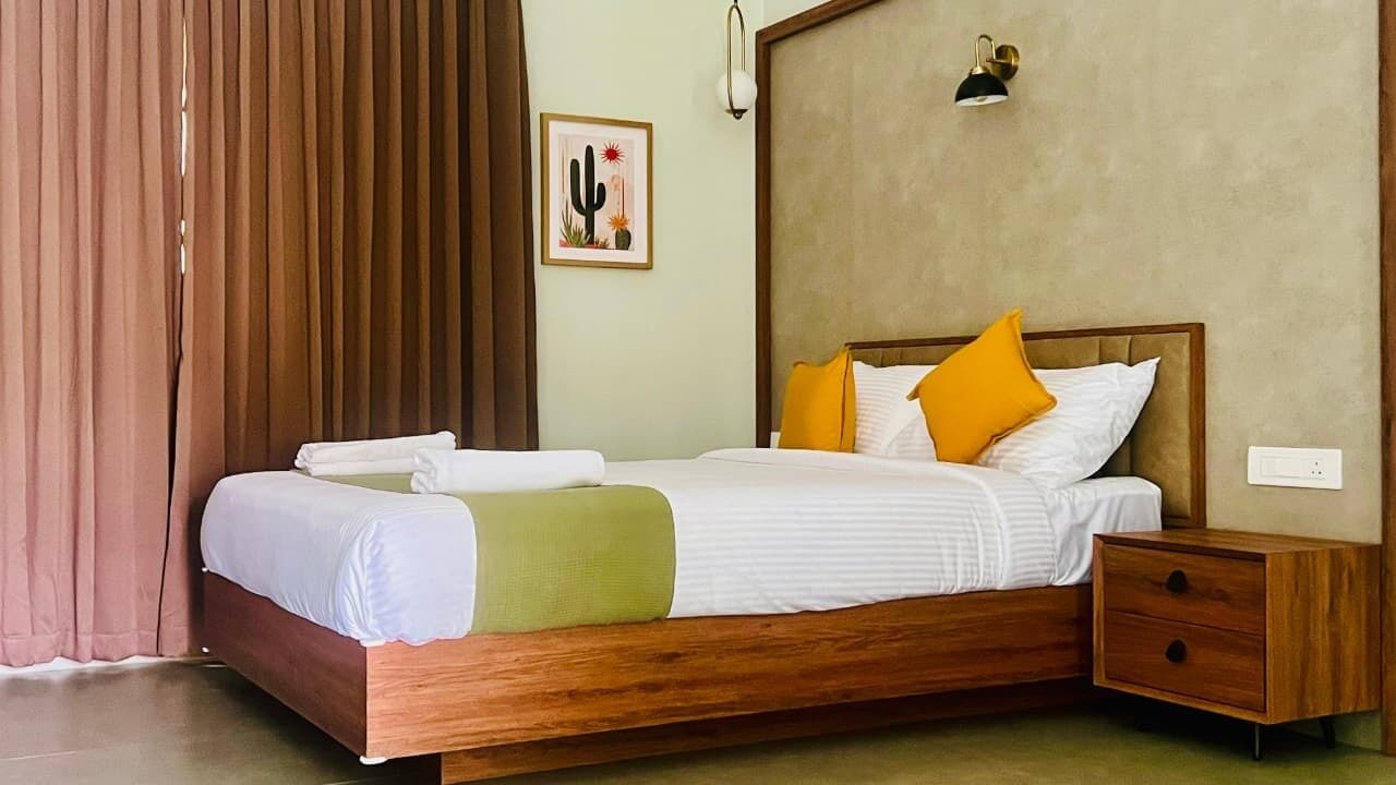 Caja de seguridad en la habitación y escritorio 