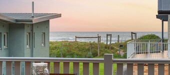 “Elenora #2” – Beachfront Apartment