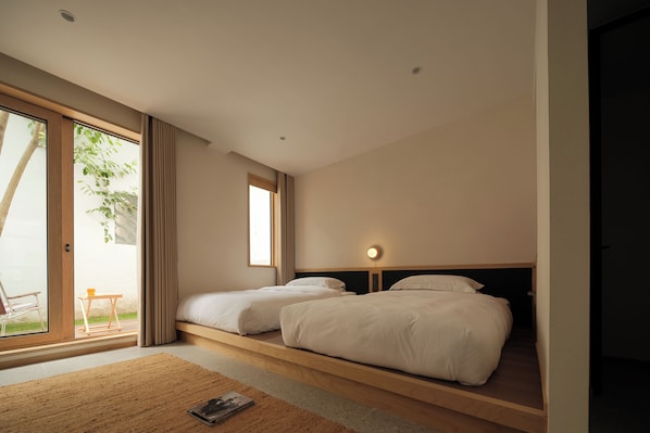 Chambre Double Supérieure, balcon, vue jardin | Rideaux occultants, fer et planche à repasser, Wi-Fi gratuit