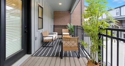 The Lockwood Loft | Modern 2BR Townhome w/ Garage + Balcony