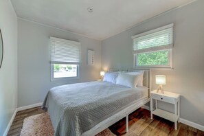 3 dormitorios, escritorio, wifi