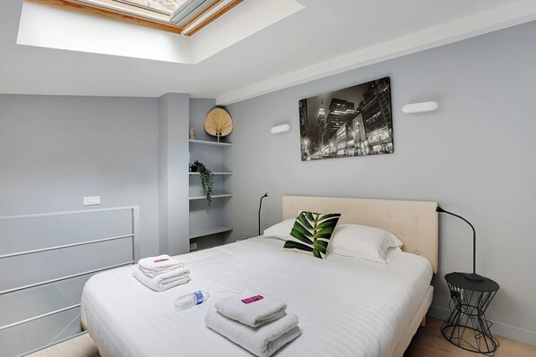 Departamento | 2 habitaciones y espacio para trabajar con laptop 
