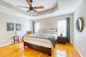 3 bedrooms, desk, iron/ironing board, WiFi