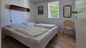 3 室のベッドルーム、アイロン / アイロン台、WiFi (無料)