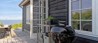 “Magical Sea View – From Terrace to Horizon”