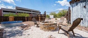 Work Desk • Fire Pit • Pool | Steps to UofA