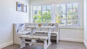 Unclassified image, 4 of 38, button - Comfortable 2/1 Coastal Condo Close to Beach (Clearwater)