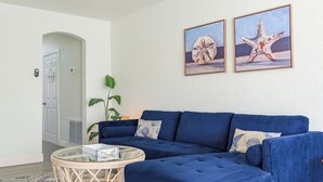 Unclassified image, 3 of 38, button - Comfortable 2/1 Coastal Condo Close to Beach (Clearwater)