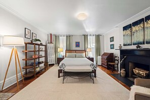 1 chambre, bureau, fer et planche à repasser, Wi-Fi