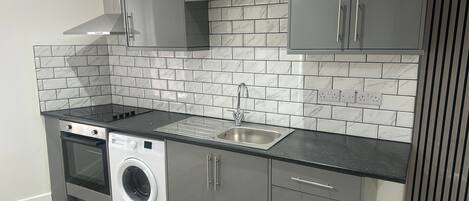 Refrigerador, microondas, horno, placa de cocina
