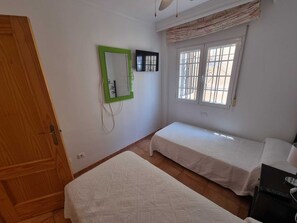 3 bedrooms, Internet, bed sheets