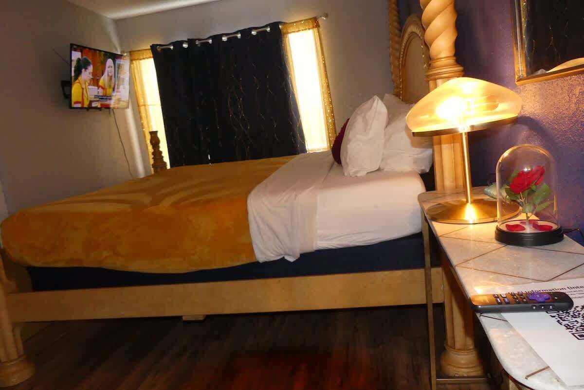 2 chambres, fer et planche à repasser