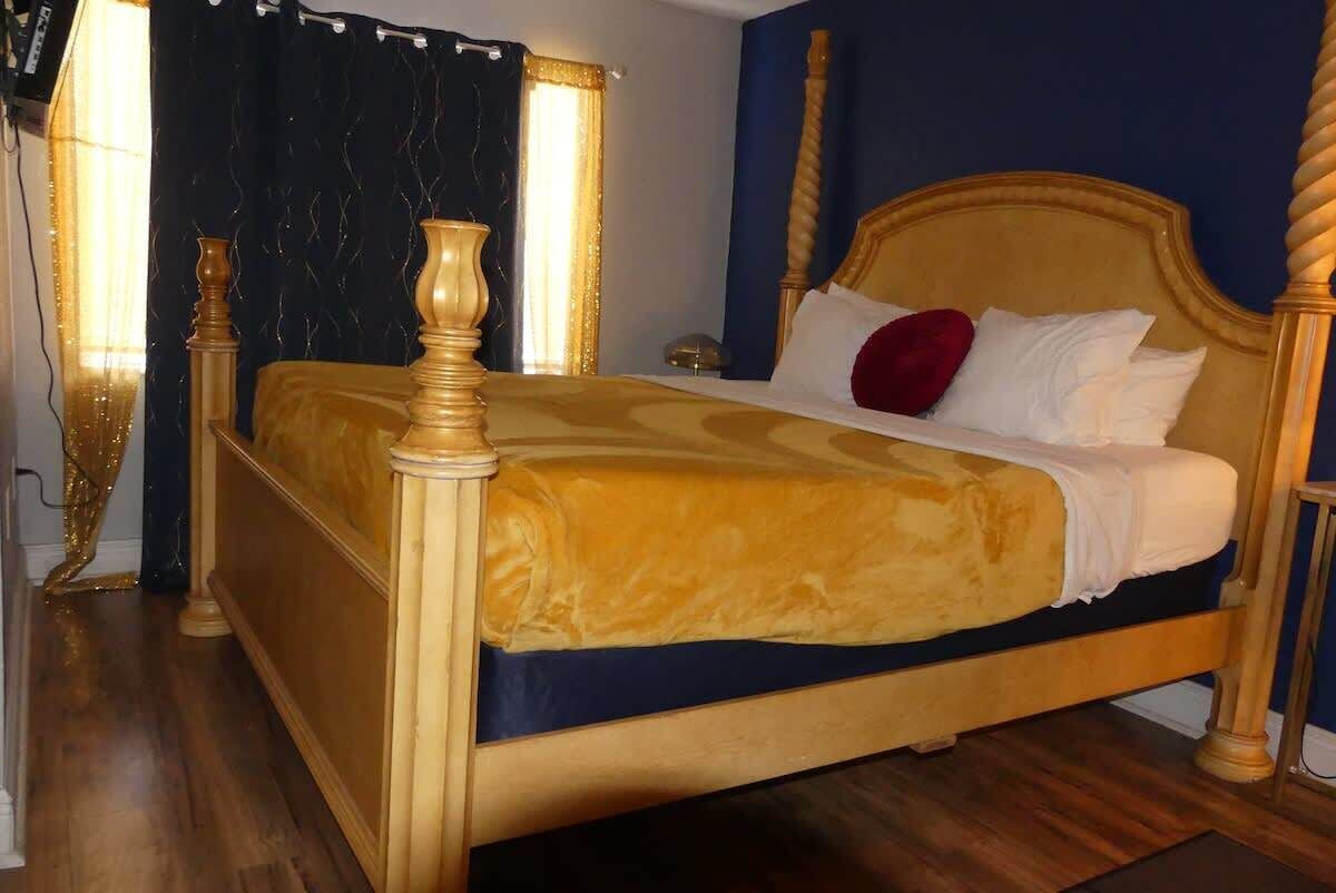 2 slaapkamers, een strijkplank/strijkijzer