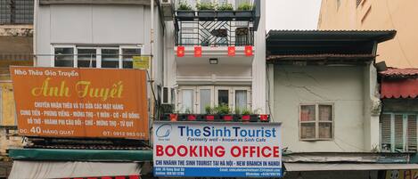 Fachada de la propiedad