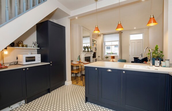 Unclassified image, 1 of 15, button - Lockwood Cottage, Close to Monk Bar, sleeps 4 (York)