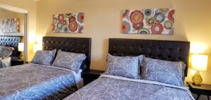 2 chambres, fer et planche à repasser, Wi-Fi, draps fournis