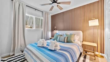 2 bedrooms, iron/ironing board, travel cot, WiFi
