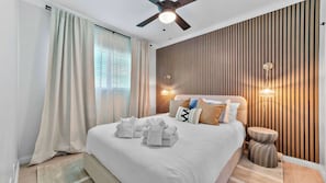8 habitaciones, tabla de planchar con plancha, cuna de viaje y wifi