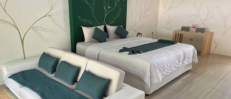 Deluxe Room | Desk, free WiFi, bed sheets