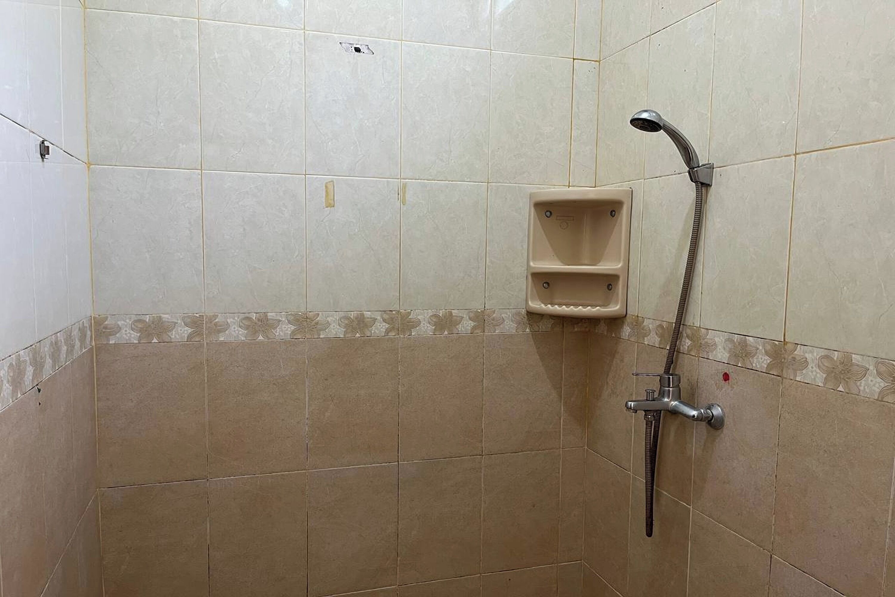 Bathroom | Shower, rainfall showerhead, free toiletries, towels