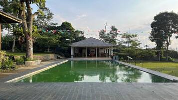 Piscina externa