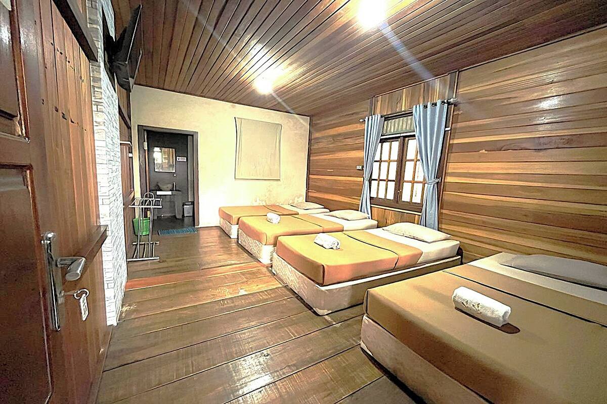 Bungalow | Escritorio, camas extra, wifi gratis y ropa de cama