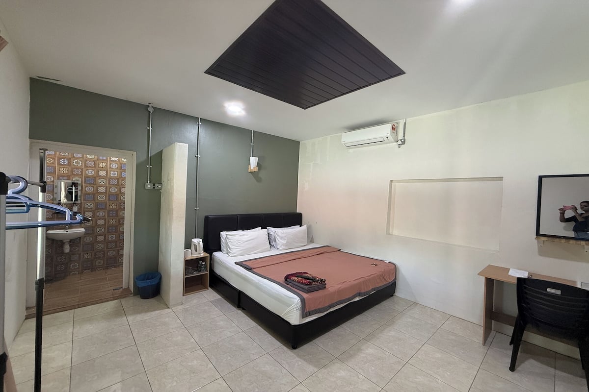 Double Room B2 | Seterika/papan seterika, Wi-fi percuma