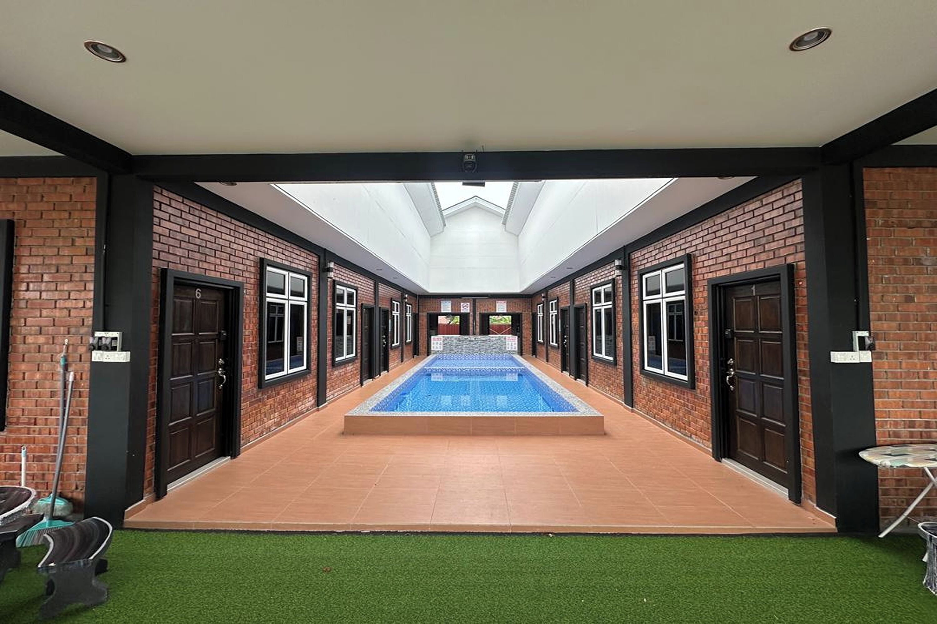 Kolam renang terbuka 