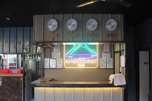 Adventourist Inn Coron