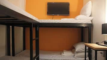 Family Shared Dormitory | Desk, free WiFi, bed sheets