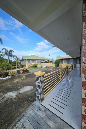 Exterior - Michael's Homestay - Farm Villa near Patar Beach & Bolinao Falls (Bolinao)