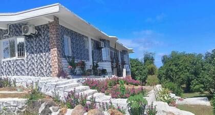 Michael's Homestay - Farm Villa near Patar Beach & Bolinao Falls