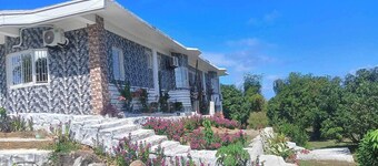 Michael's Homestay - Farm Villa near Patar Beach & Bolinao Falls