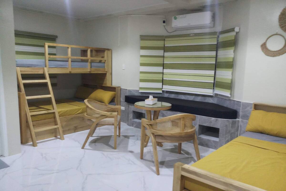 Junior Suite | In-room safe, desk, iron/ironing board, free WiFi